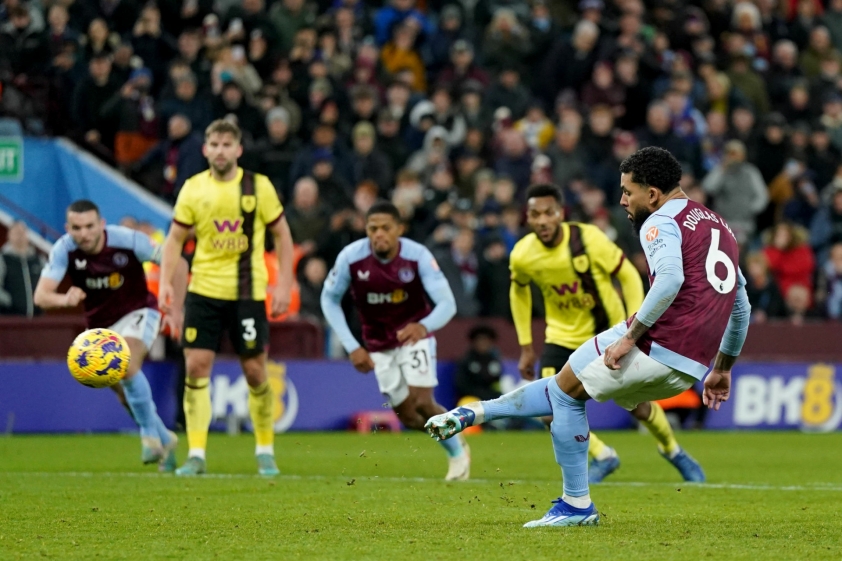 Douglas Luiz ấn định chiến thắng khẳng đinh Aston Villa quyết tâm quay lại với chiến thắng