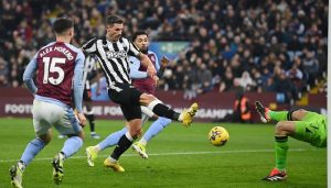 Sân nhà chưa phải là lợi thế của Aston Villa khi gặp Newcastle